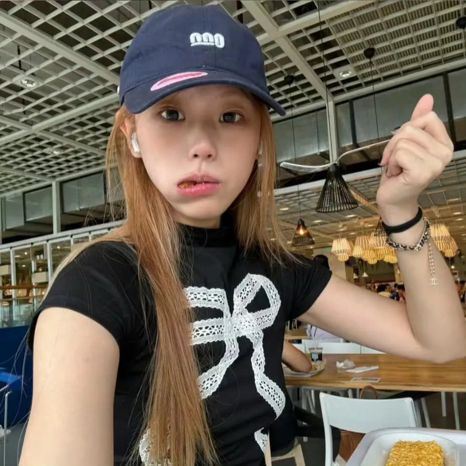 全家是炮灰团宠妹妹逆天改命